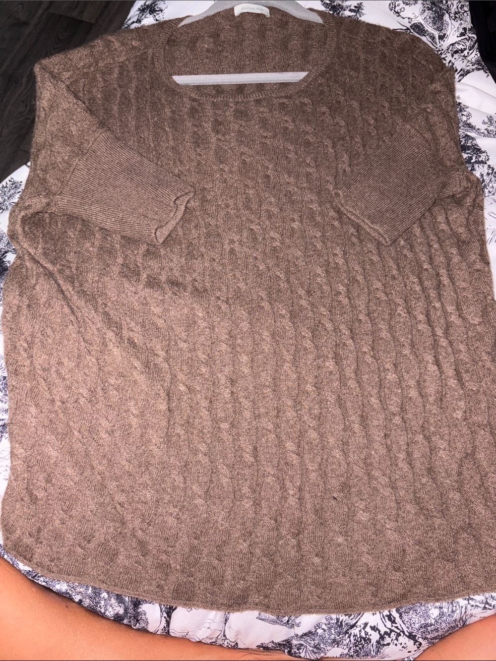 Garnet Hill Cable-Knit cashmere Scoop Neck Sweater in Brown